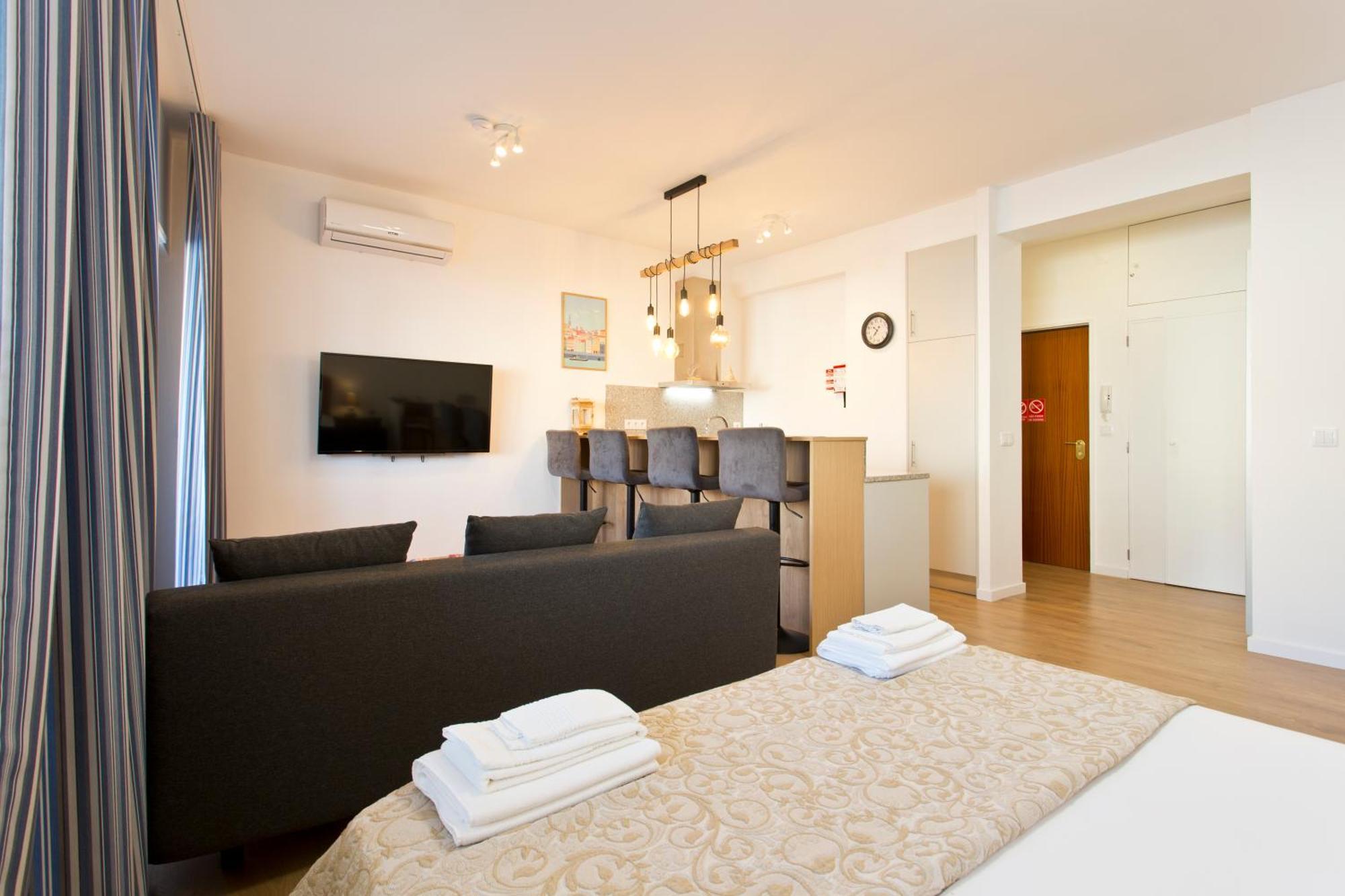 Casa Roberto - Studio Apartment, Lift, Ac, Car Parking - Extra OOporto Exteriör bild